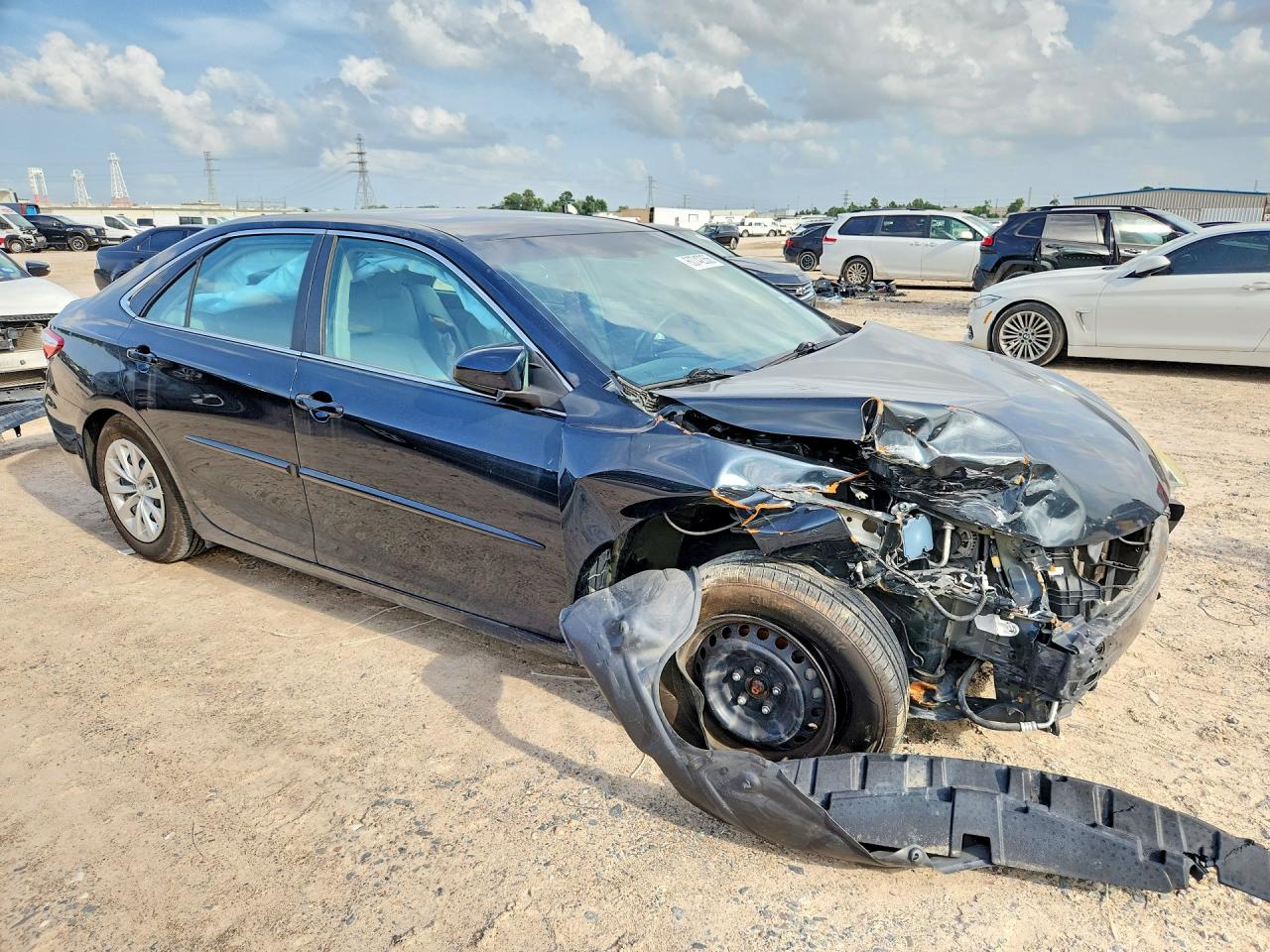 2015 TOYOTA CAMRY LE — снимка 4
