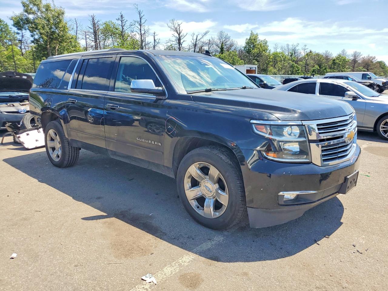 2016 CHEVROLET SUBURBAN K1500 LTZ — снимка 4