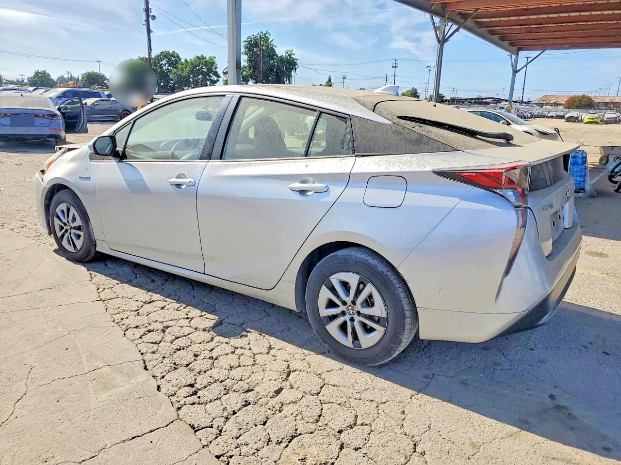 2016 TOYOTA PRIUS FOUR — снимка 2