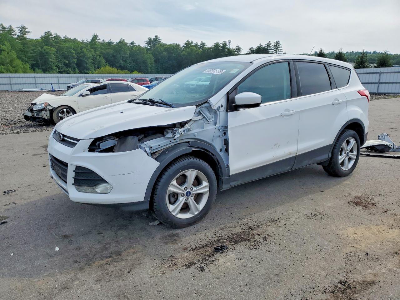 2015 FORD ESCAPE SE