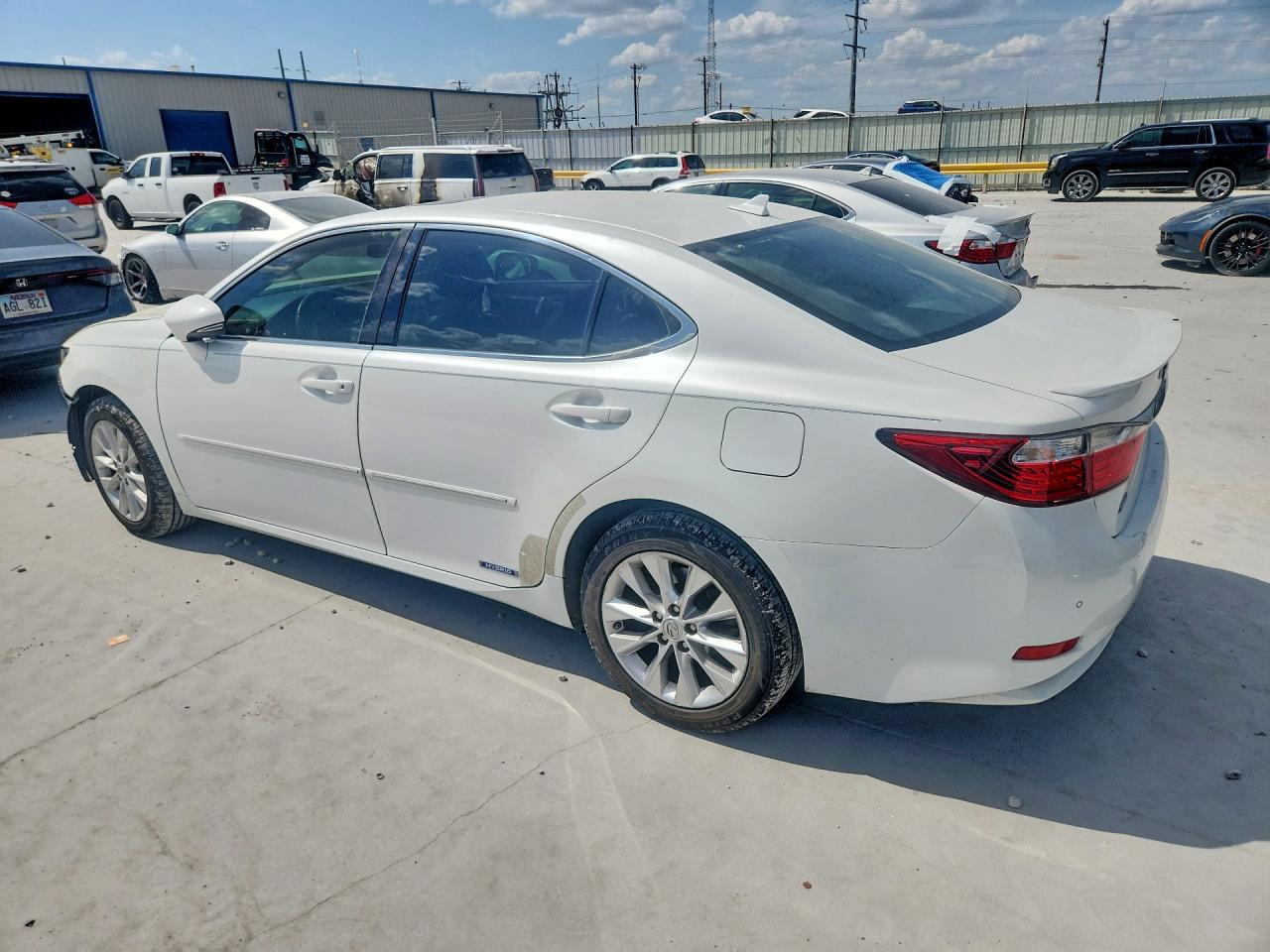 2013 LEXUS ES 300H — снимка 2