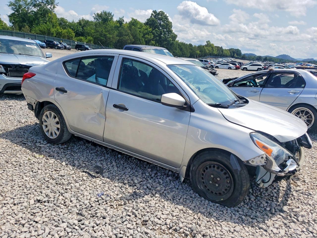 2017 NISSAN VERSA 1.6 S — снимка 4