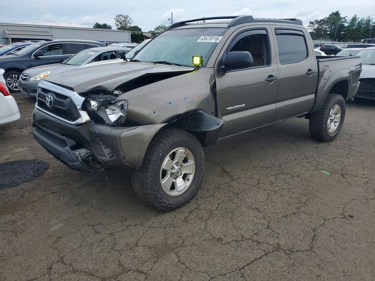 2015 TOYOTA TACOMA V6