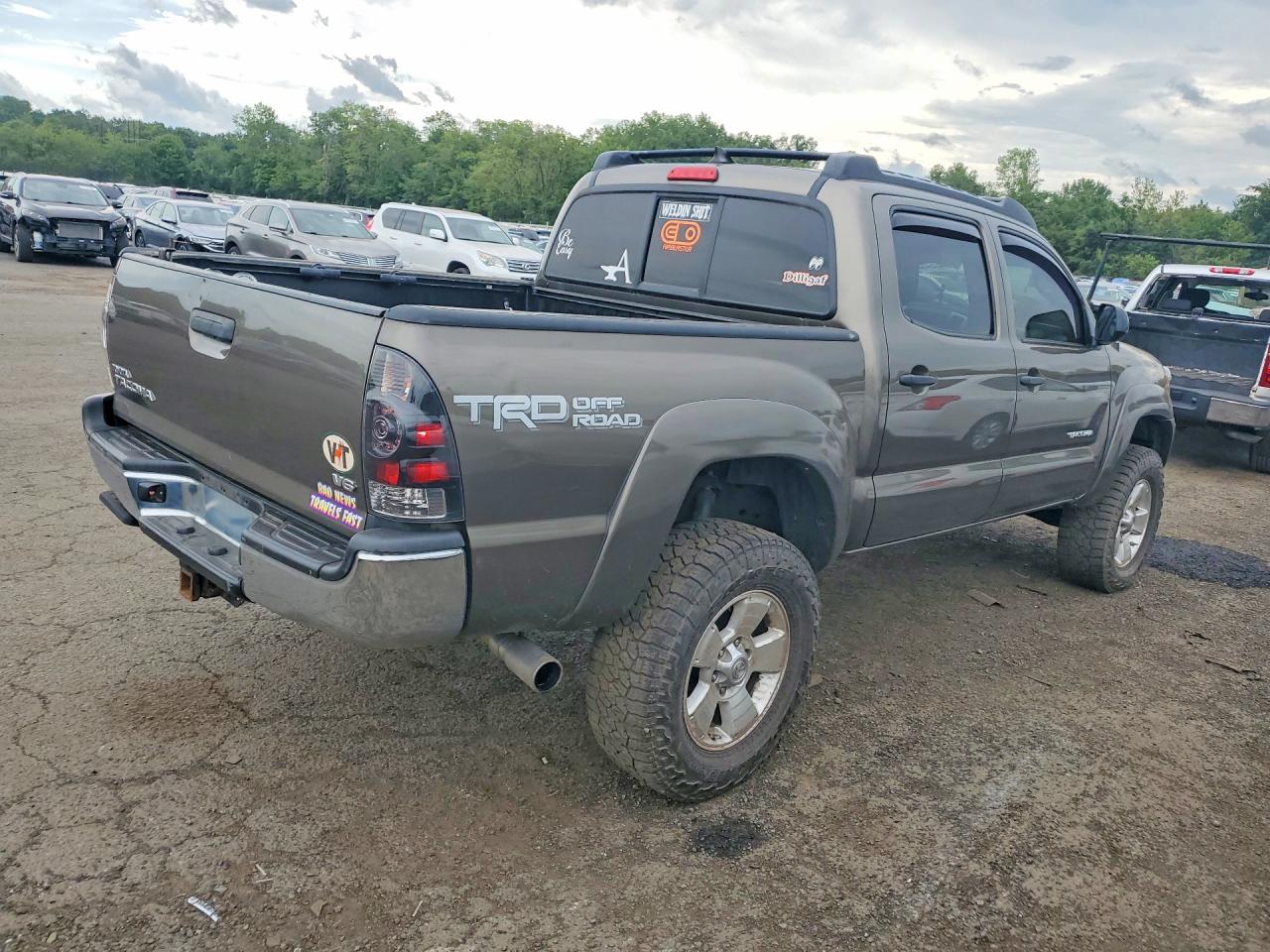 2015 TOYOTA TACOMA V6 — снимка 3