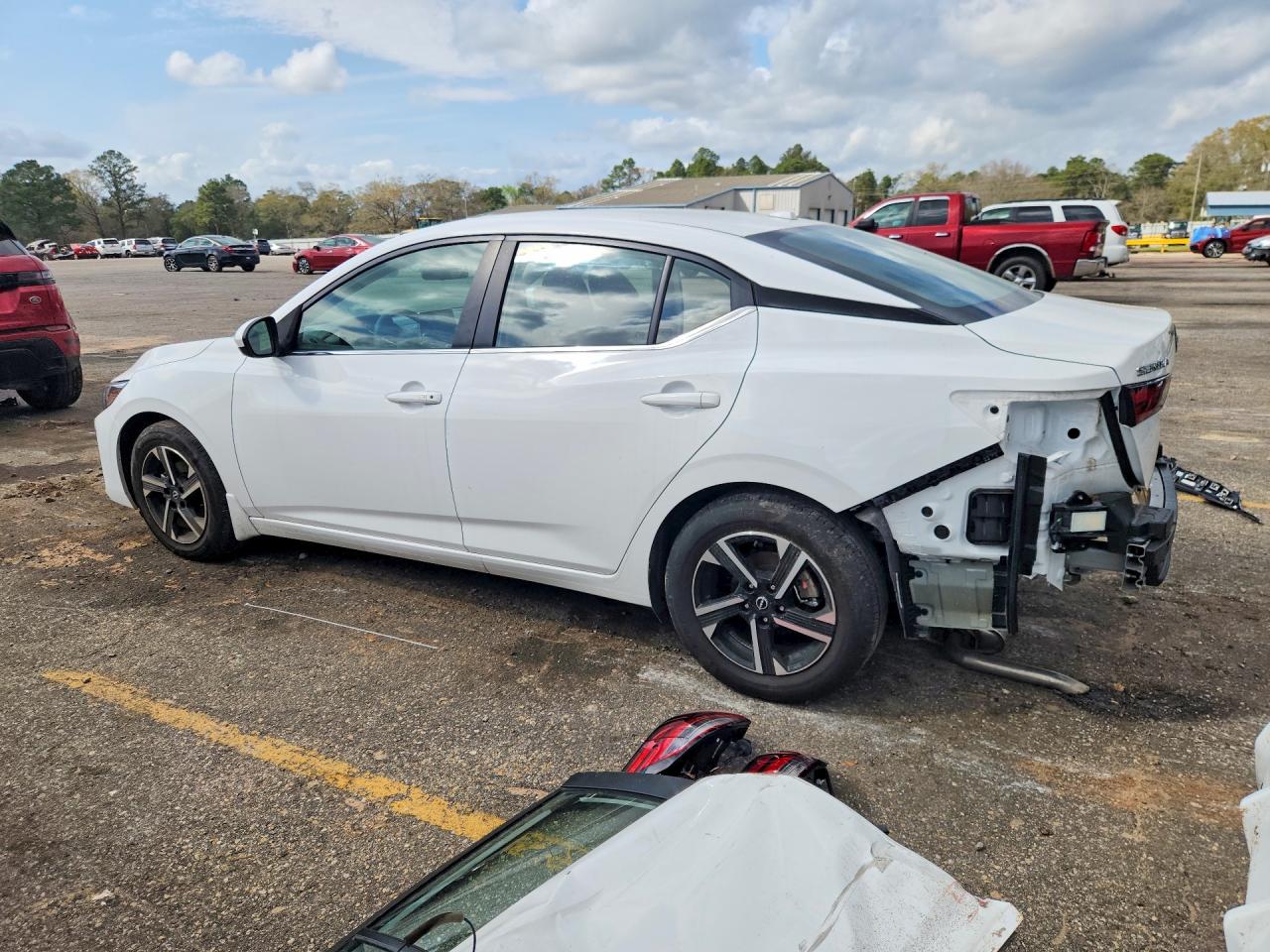 2025 NISSAN SENTRA SV — снимка 2