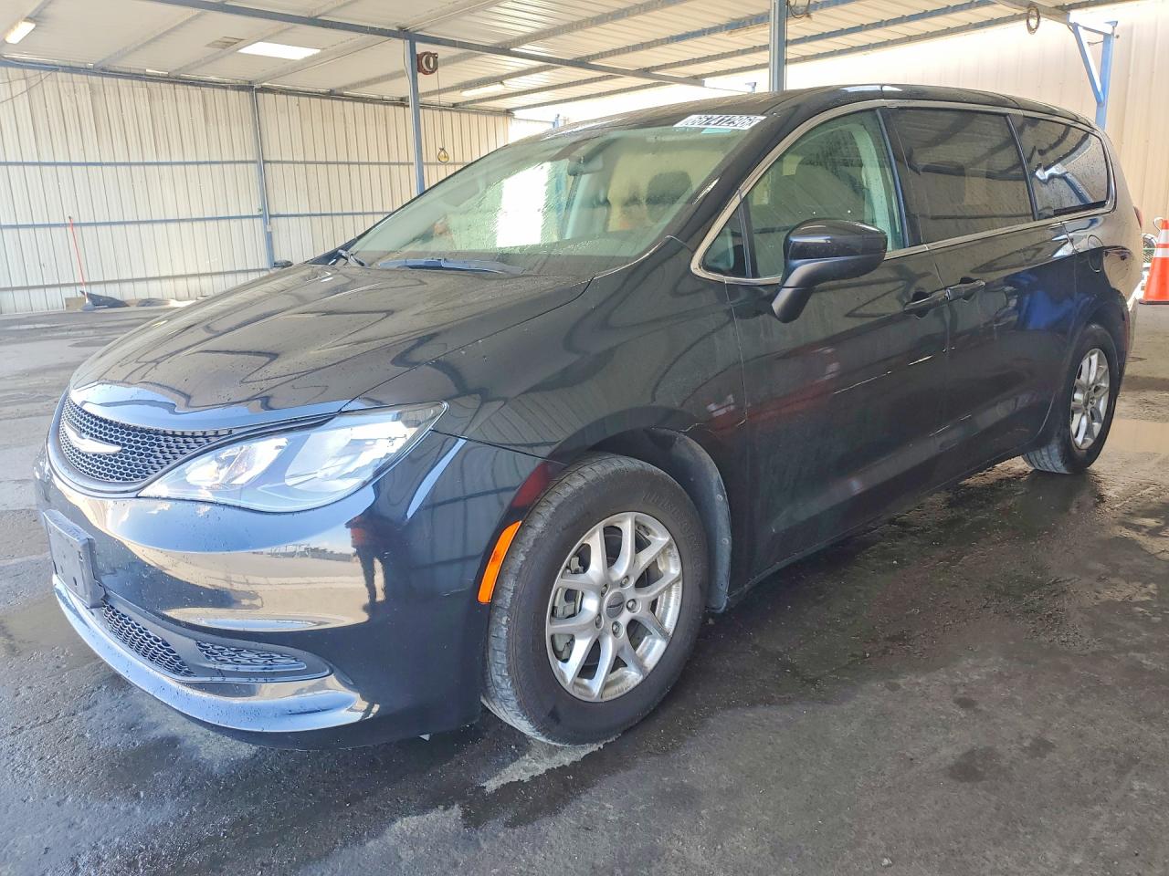 2022 CHRYSLER VOYAGER LX