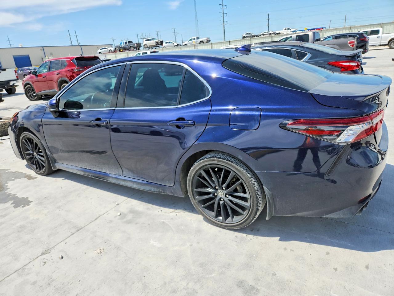 2022 TOYOTA CAMRY XSE — снимка 2