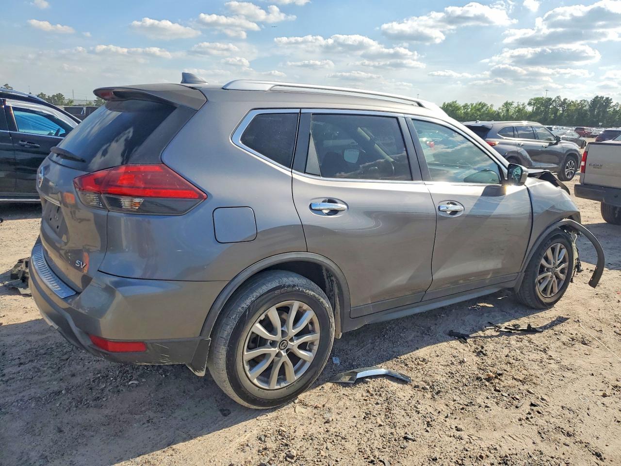 2017 NISSAN ROGUE SV — снимка 3