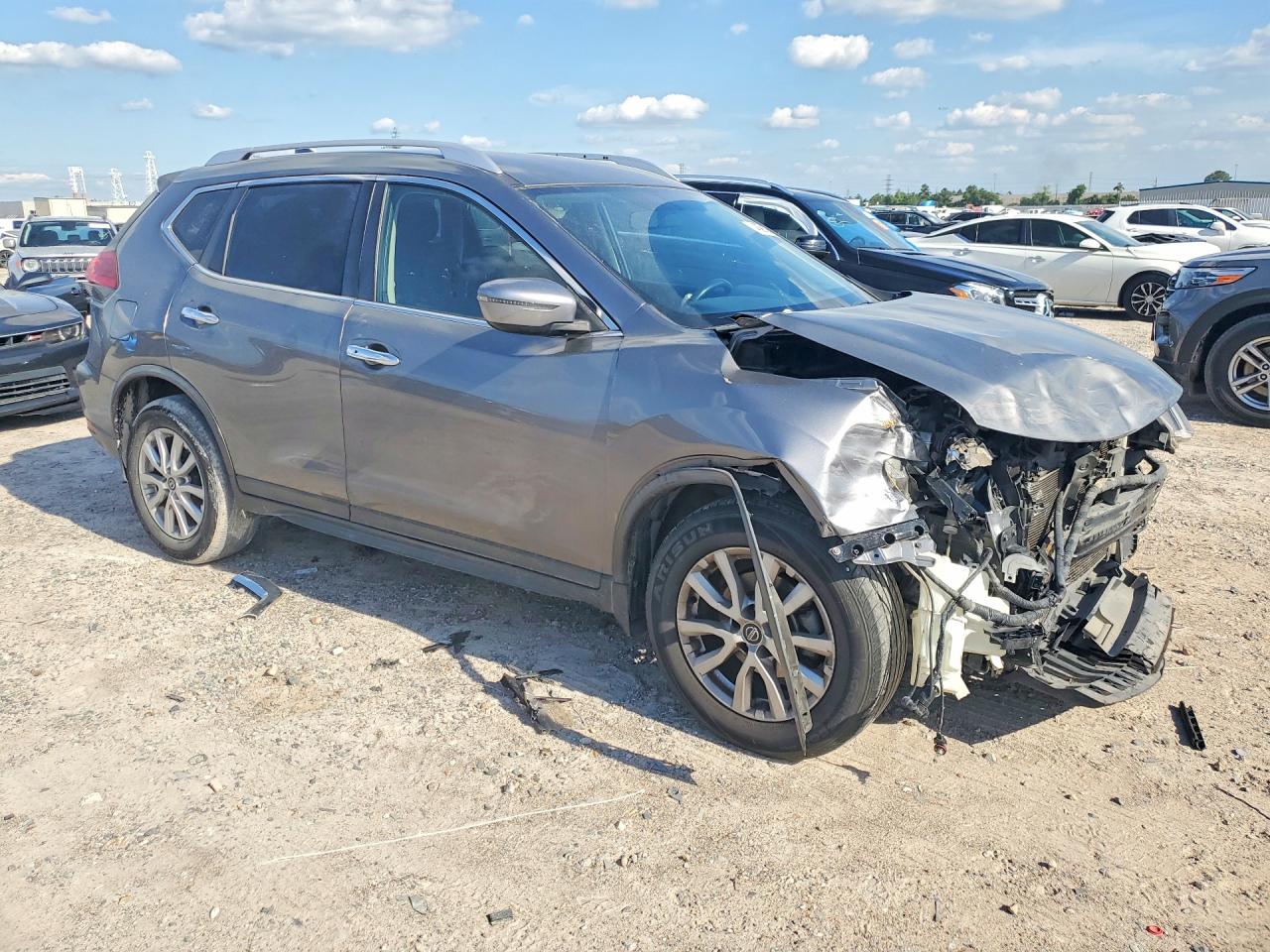 2017 NISSAN ROGUE SV — снимка 4