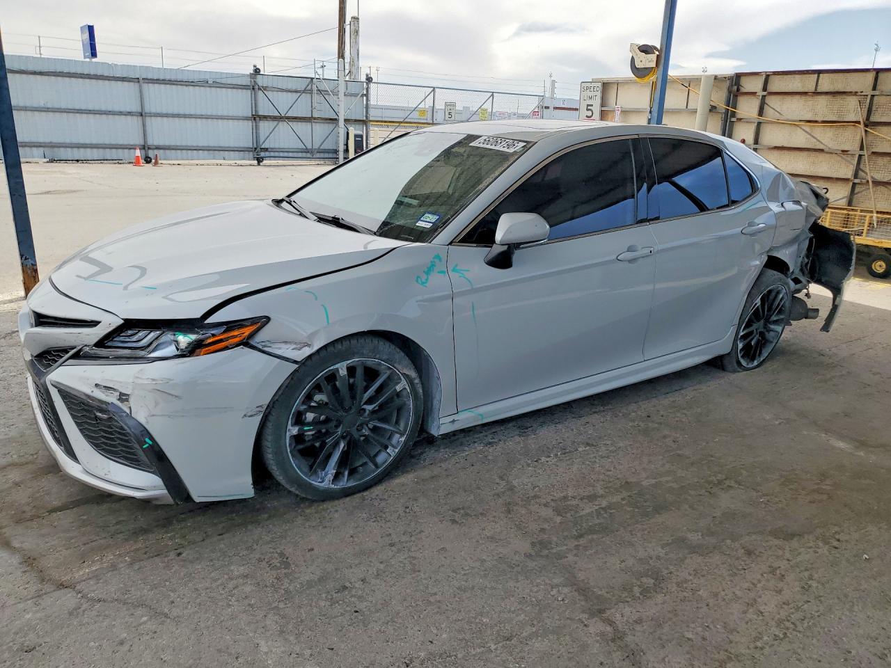 2022 TOYOTA CAMRY XSE