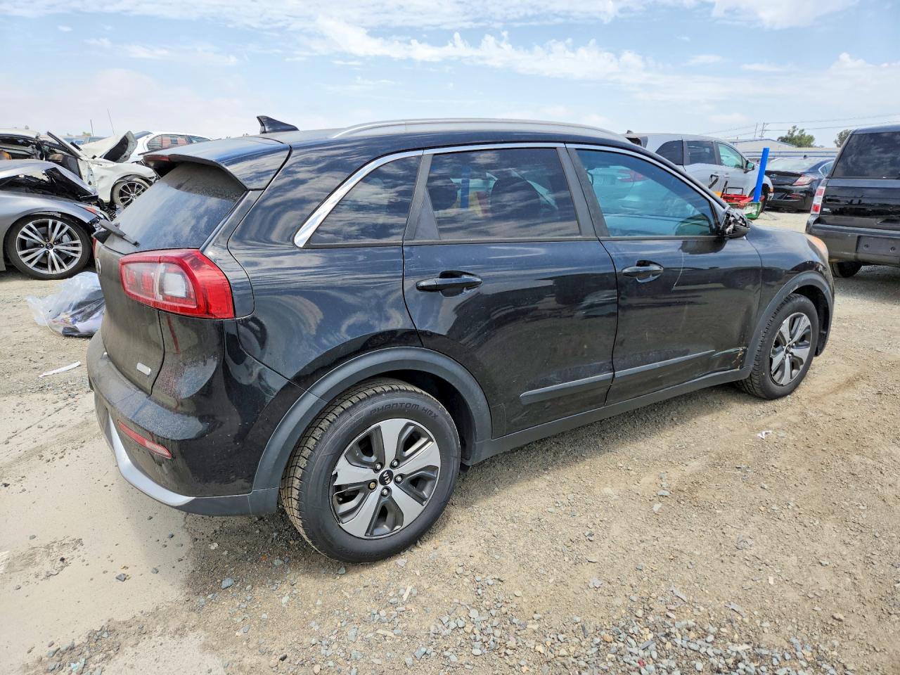 2017 KIA NIRO LX — снимка 3
