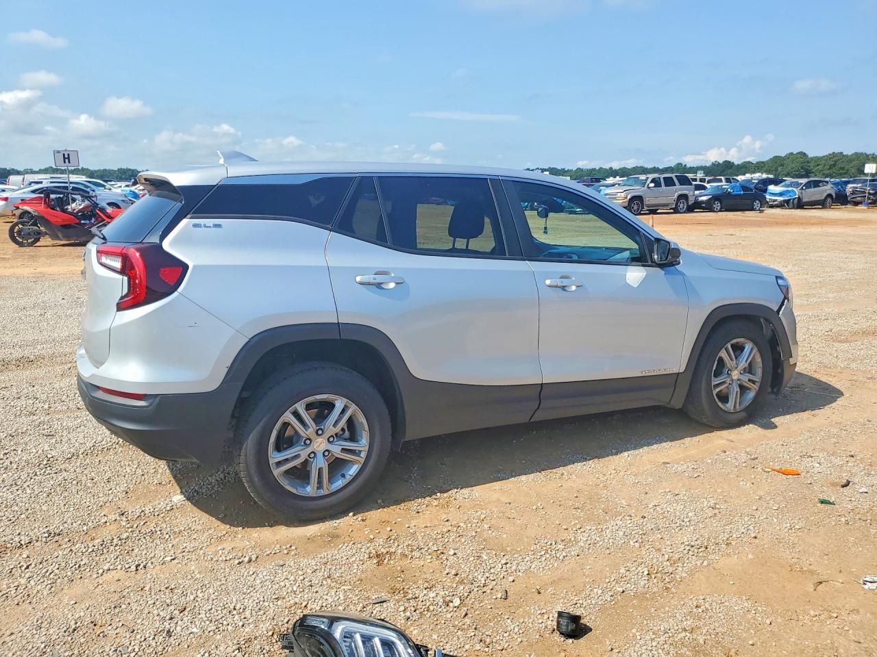 2022 GMC TERRAIN SLE — снимка 3