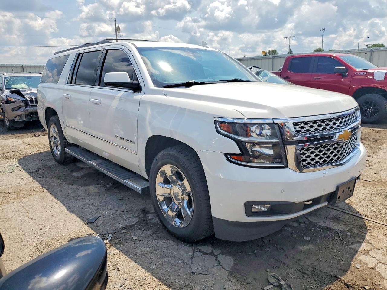 2016 CHEVROLET SUBURBAN K1500 LT — снимка 4