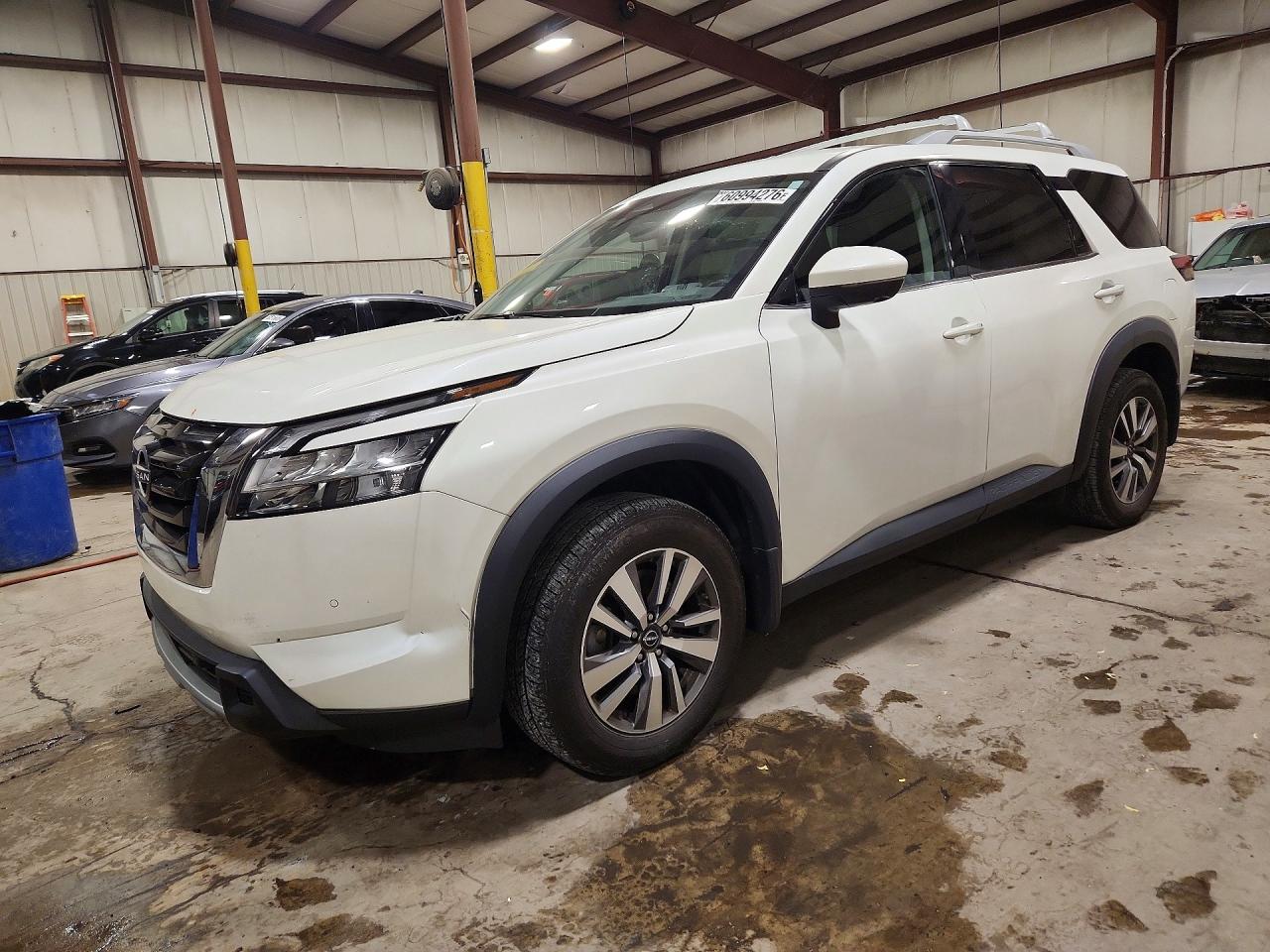2024 NISSAN PATHFINDER SL