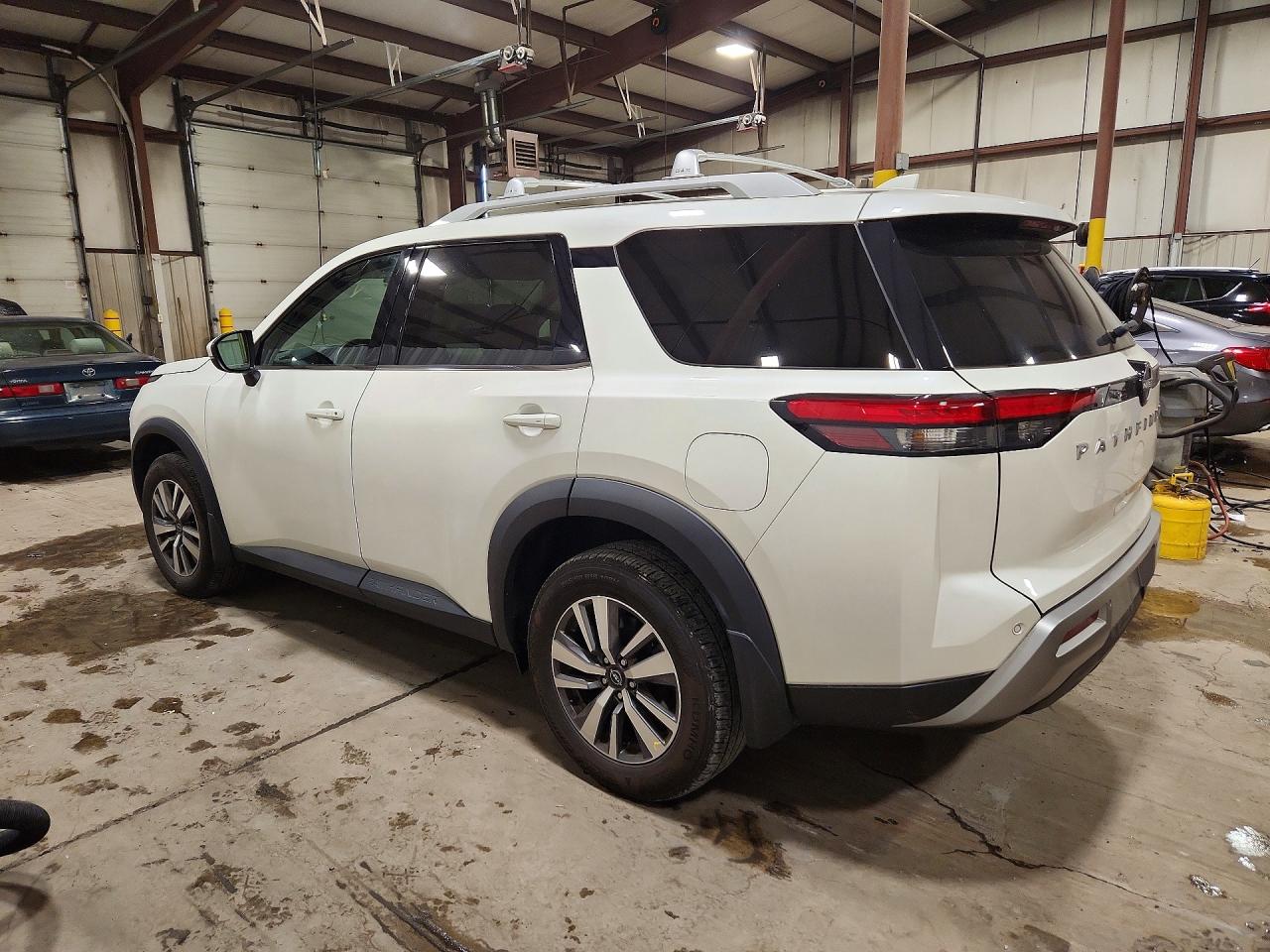 2024 NISSAN PATHFINDER SL — снимка 2