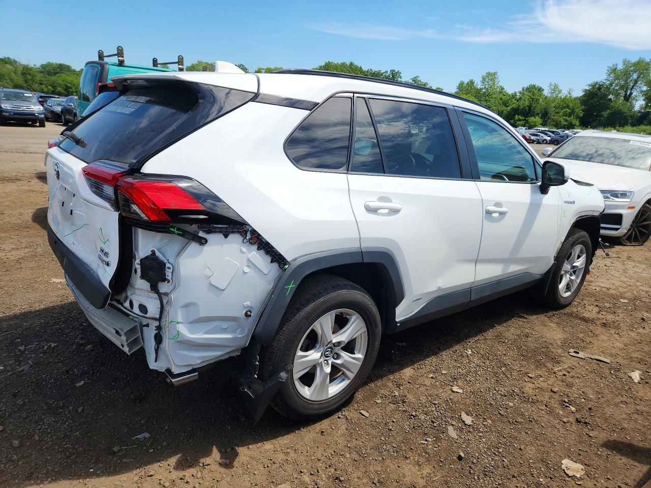 2020 TOYOTA RAV4 HYBRID XLE — снимка 3