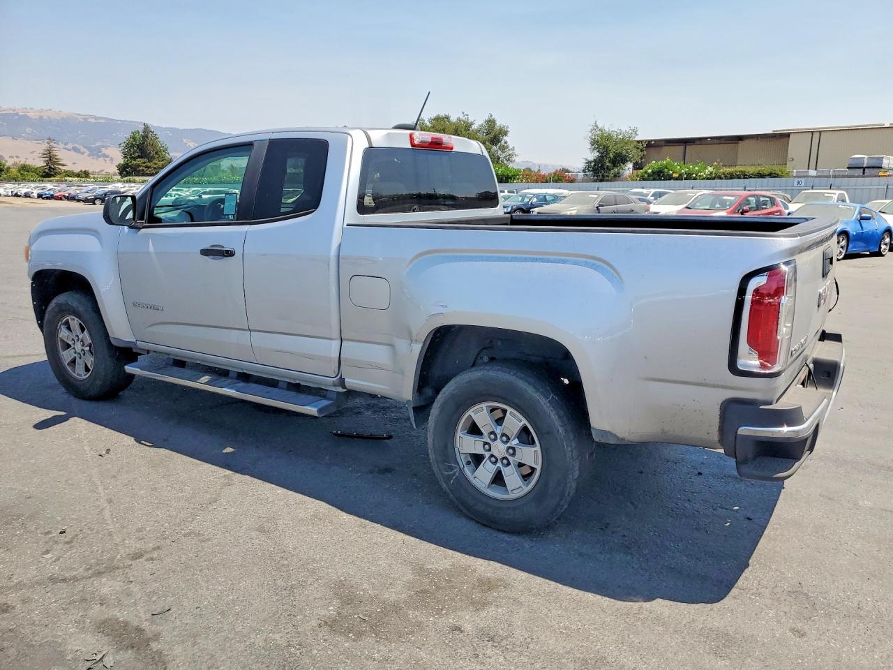 2017 GMC CANYON — снимка 2