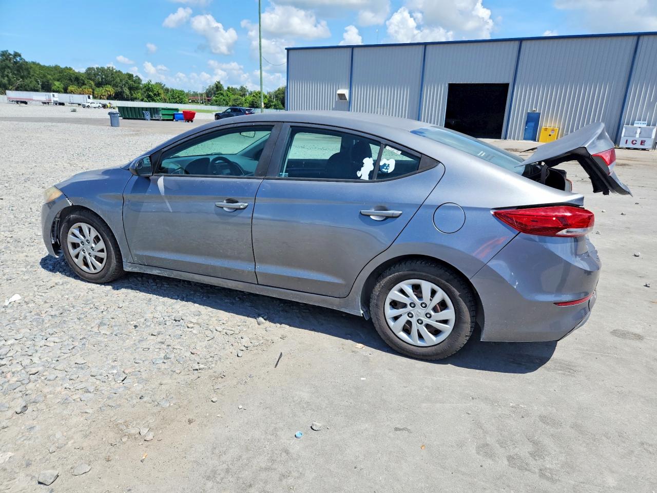 2018 HYUNDAI ELANTRA SE — снимка 2