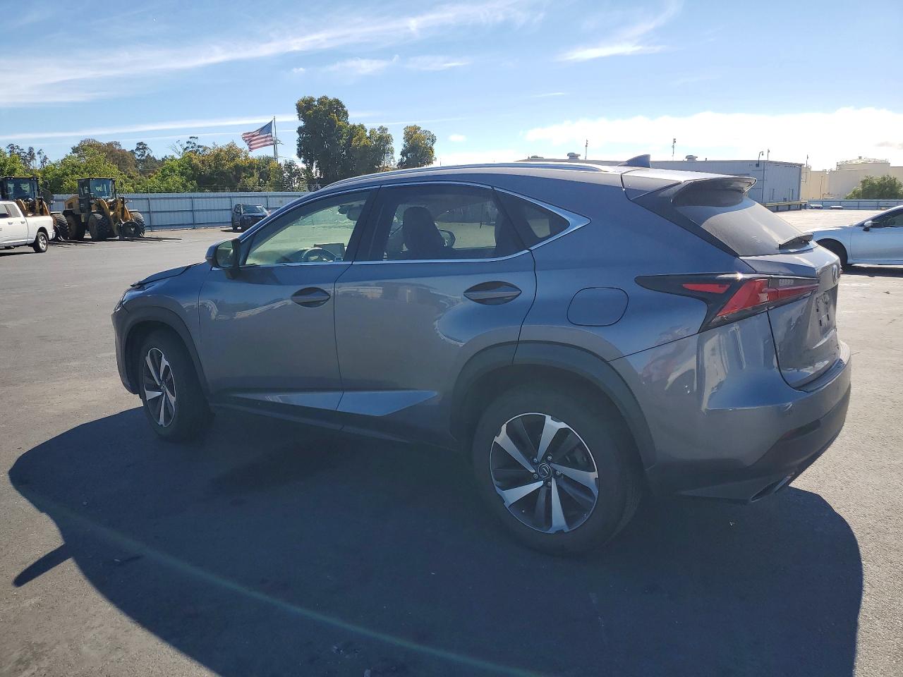 2021 LEXUS NX 300 BASE — снимка 2