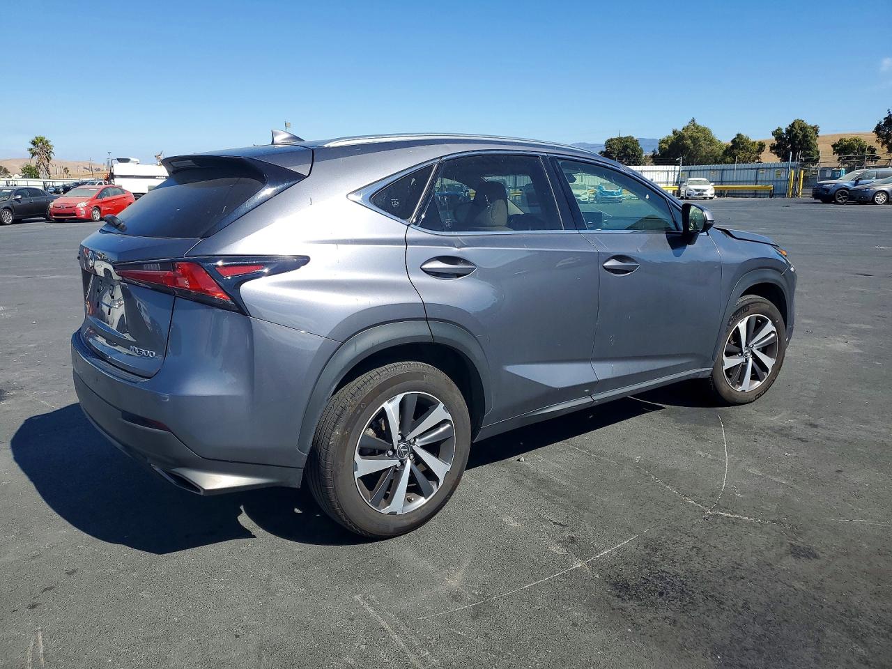 2021 LEXUS NX 300 BASE — снимка 3