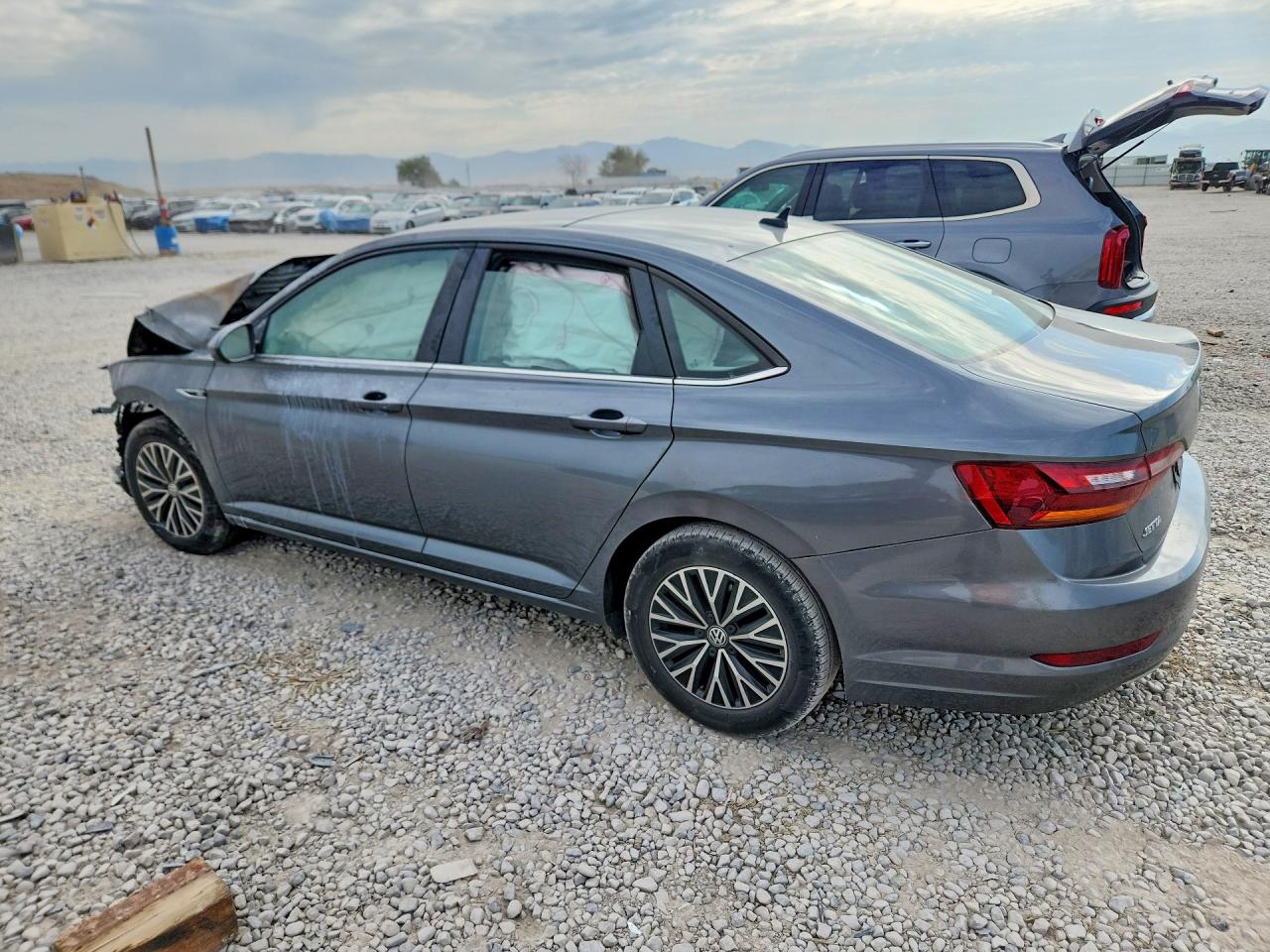 2019 VOLKSWAGEN JETTA SEL — снимка 2