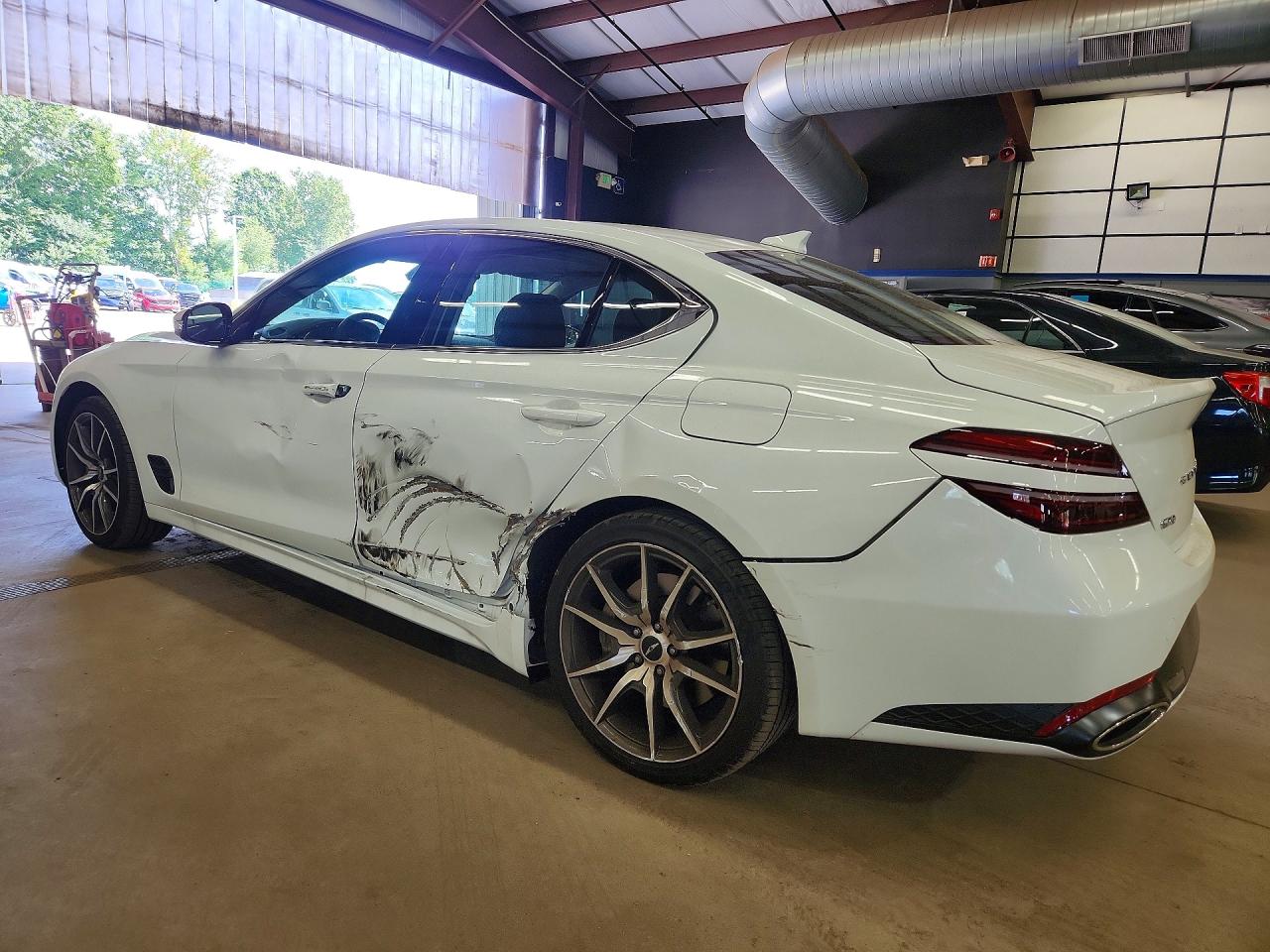 2026 GENESIS G70 2.5T STANDARD — снимка 2