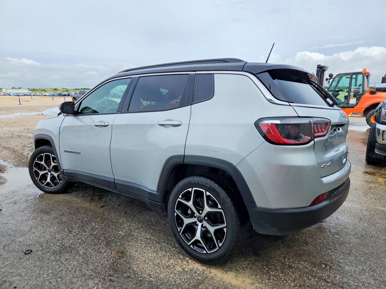 2025 JEEP COMPASS LIMITED — снимка 2