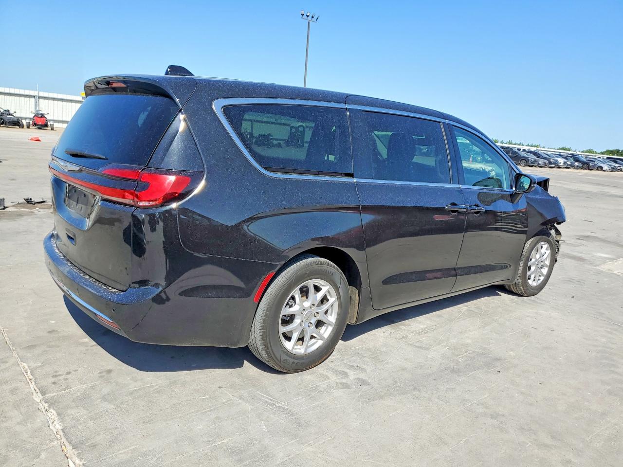2023 CHRYSLER PACIFICA TOURING L — снимка 3