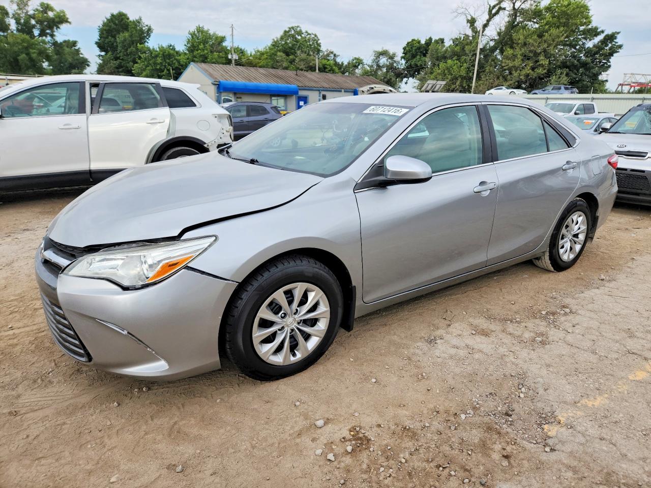 2016 TOYOTA CAMRY LE