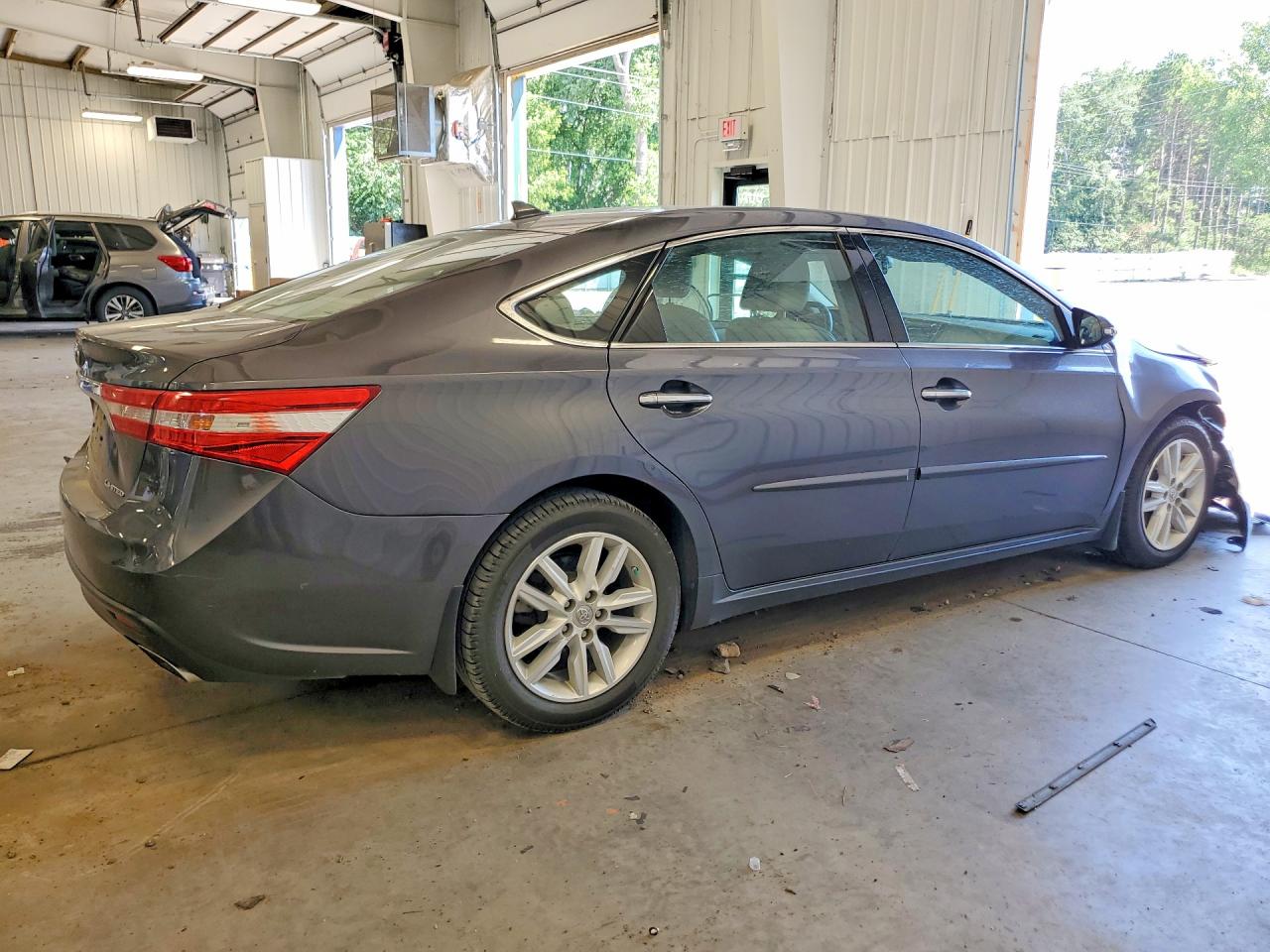 2015 TOYOTA AVALON LIMITED — снимка 3
