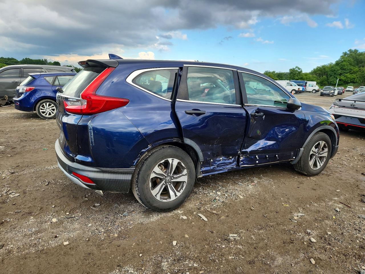 2017 HONDA CR-V LX — снимка 3