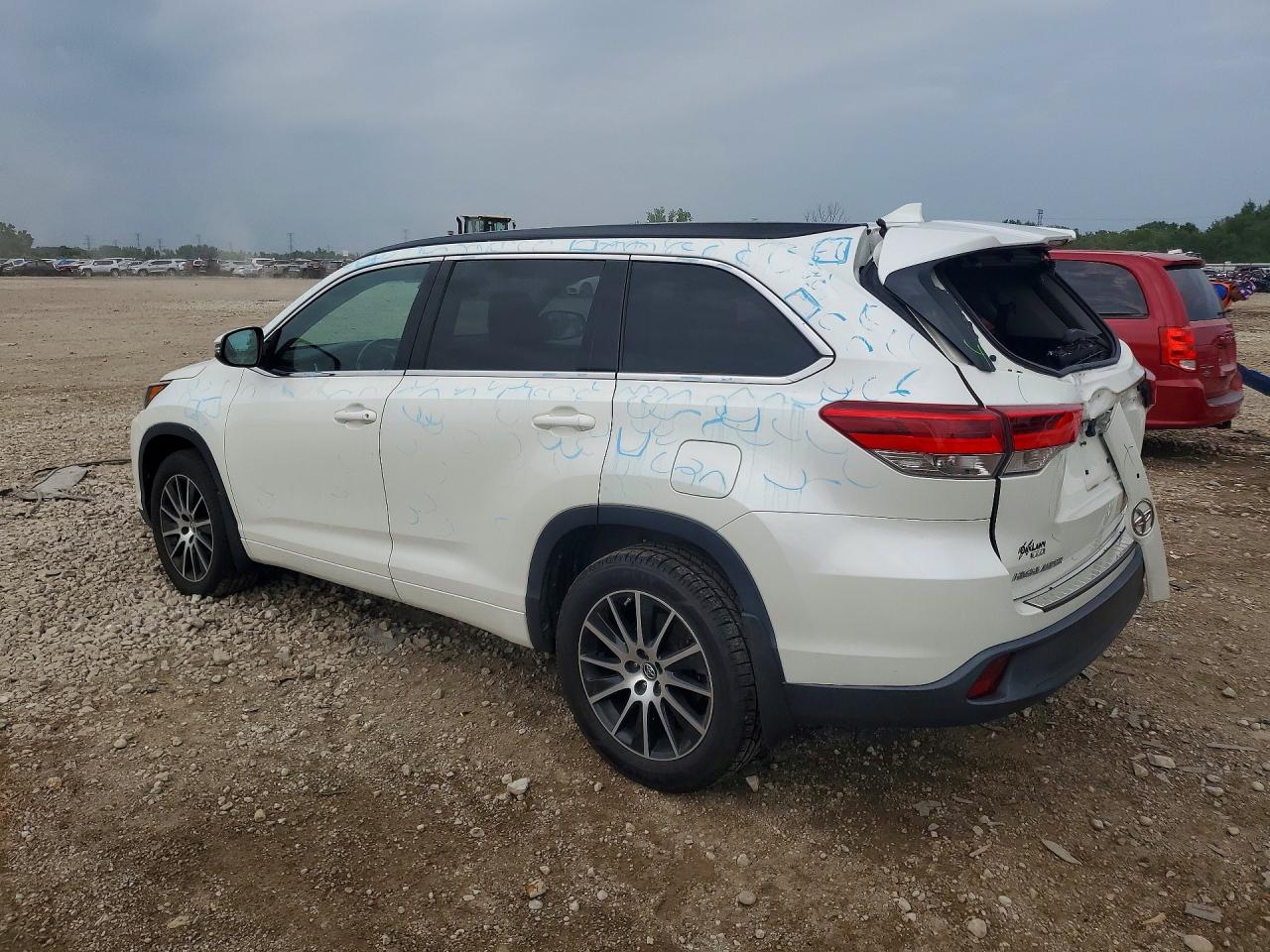 2018 TOYOTA HIGHLANDER SE — снимка 2