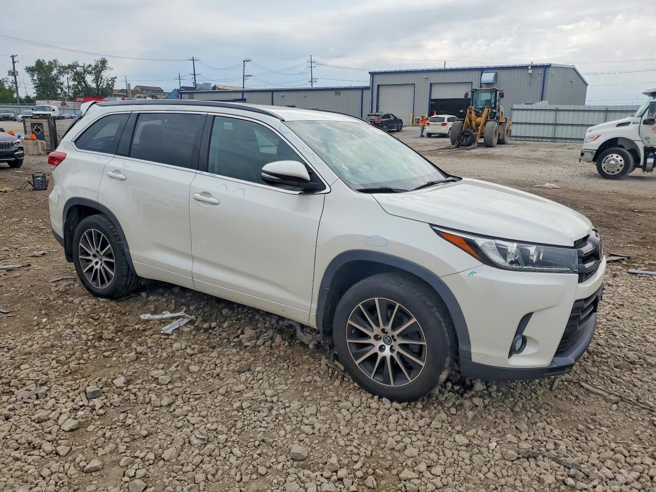 2018 TOYOTA HIGHLANDER SE — снимка 4