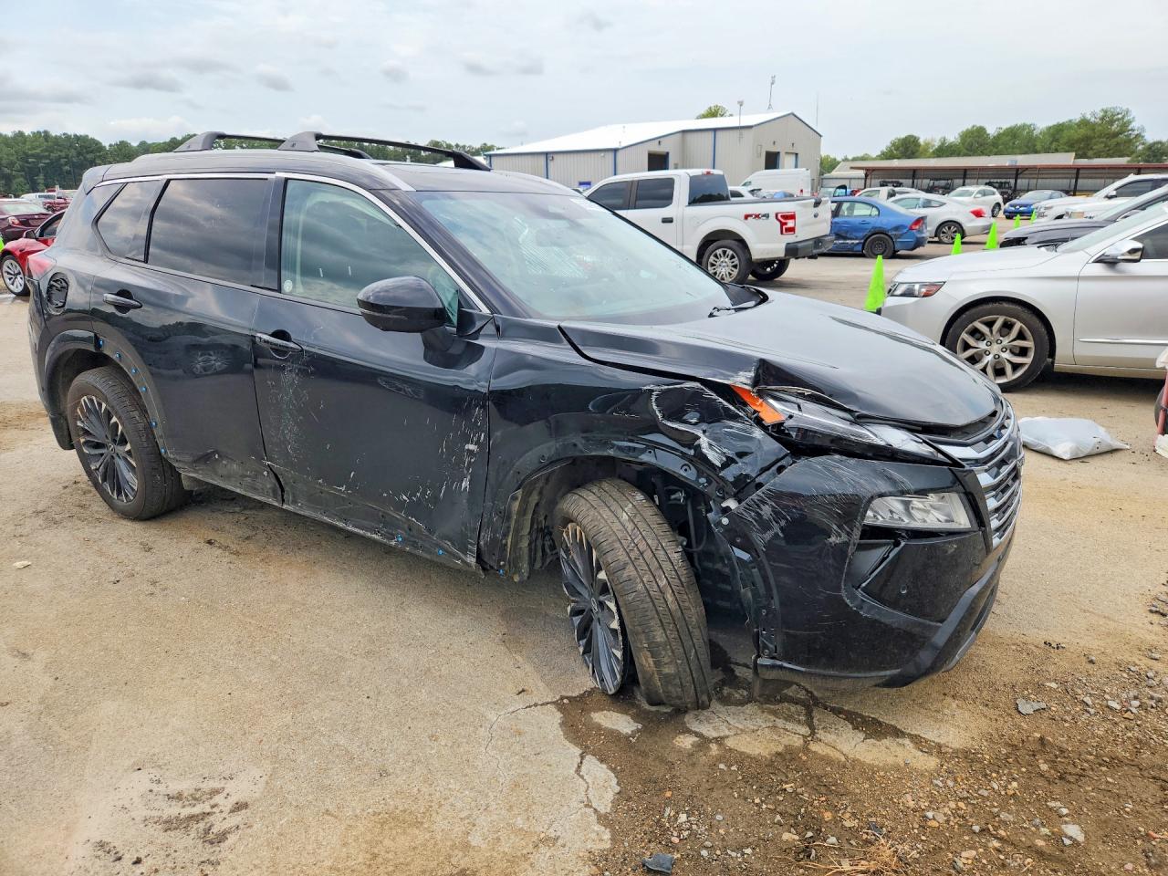 2026 NISSAN ROGUE PLATINUM — снимка 4