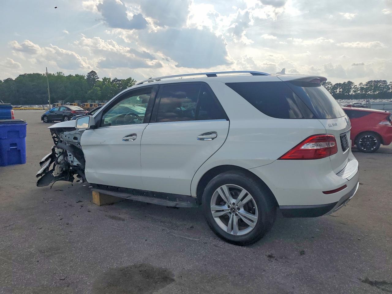 2015 MERCEDES-BENZ ML 350 4MATIC — снимка 2