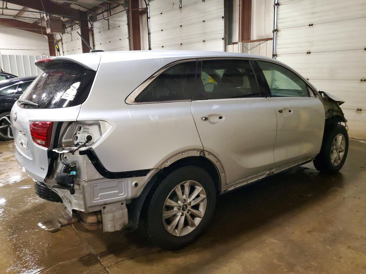 2019 KIA SORENTO LX V6 — снимка 3