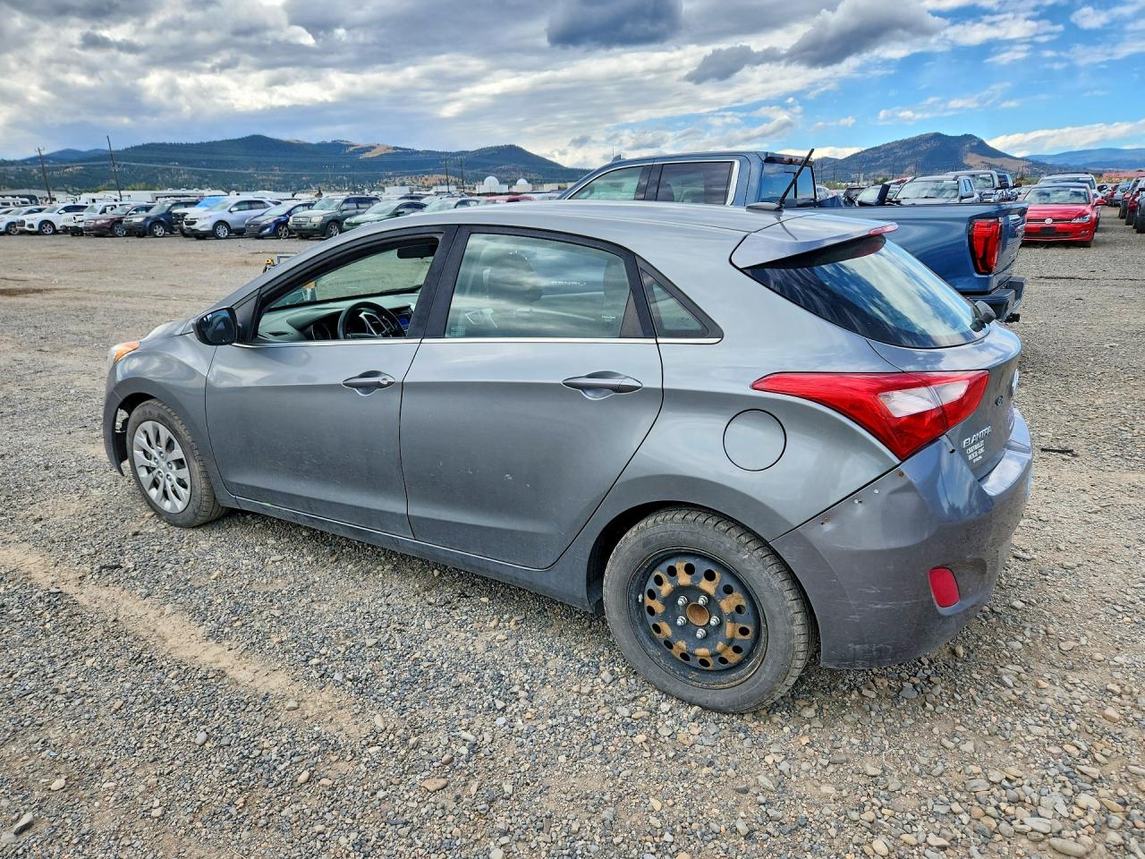 2017 HYUNDAI ELANTRA GT BASE — снимка 2