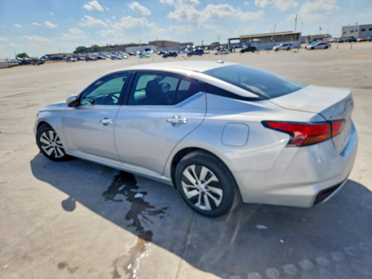 2020 NISSAN ALTIMA S — снимка 2