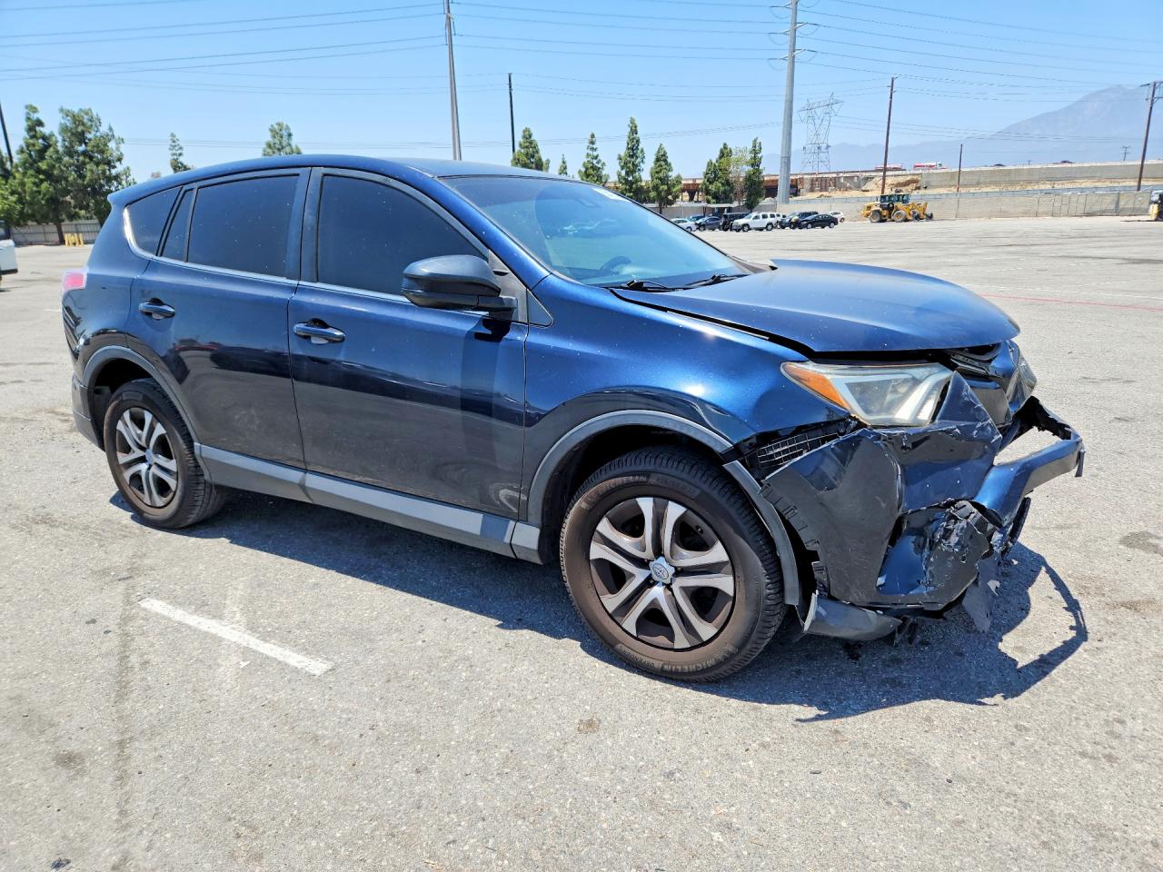 2017 TOYOTA RAV4 LE — снимка 4