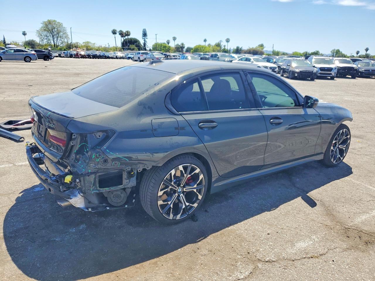 2025 BMW 330I — снимка 3