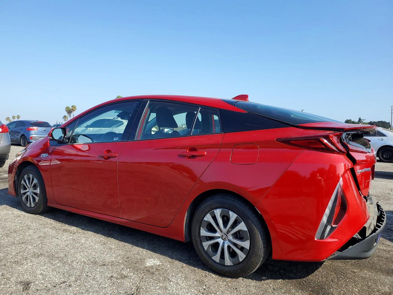 2020 TOYOTA PRIUS PRIME LE — снимка 2
