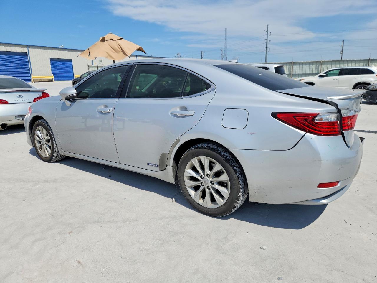 2014 LEXUS ES 300H — снимка 2