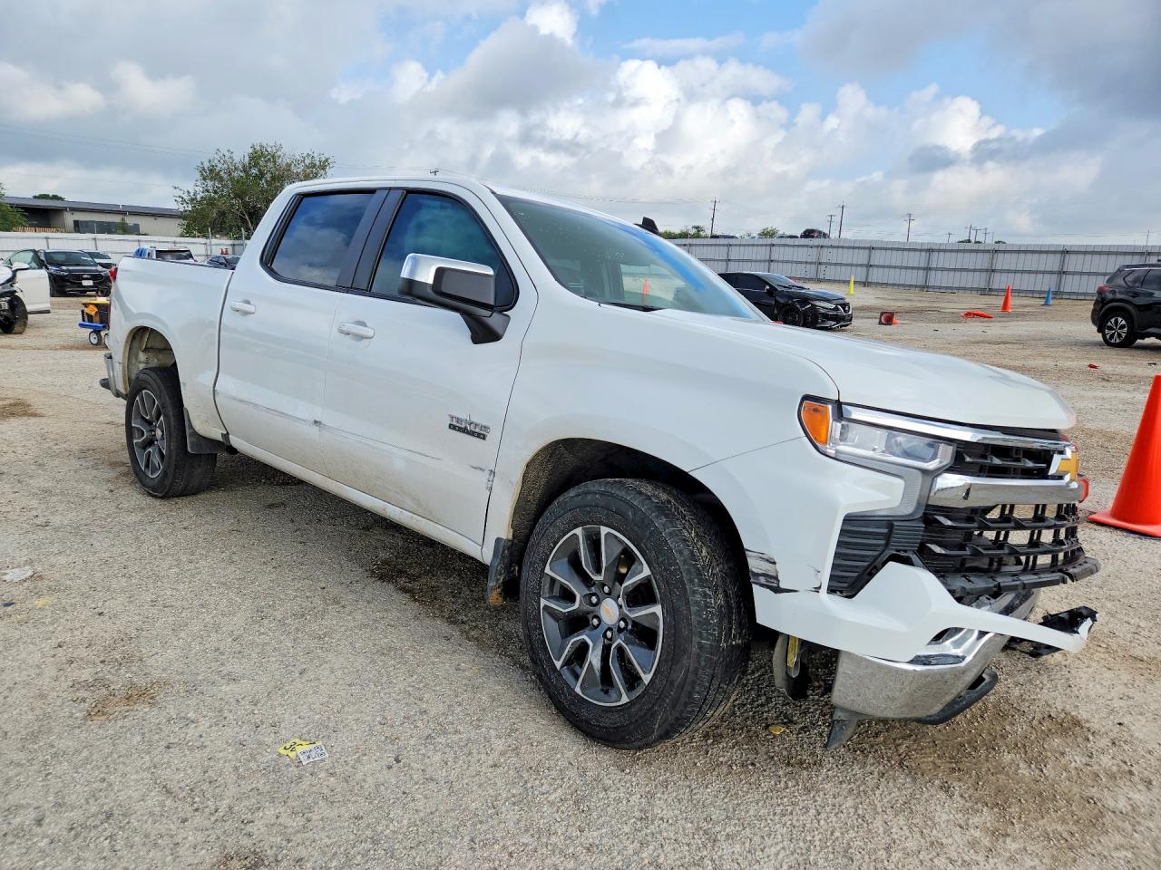 2025 CHEVROLET SILVERADO C1500 LT — снимка 4