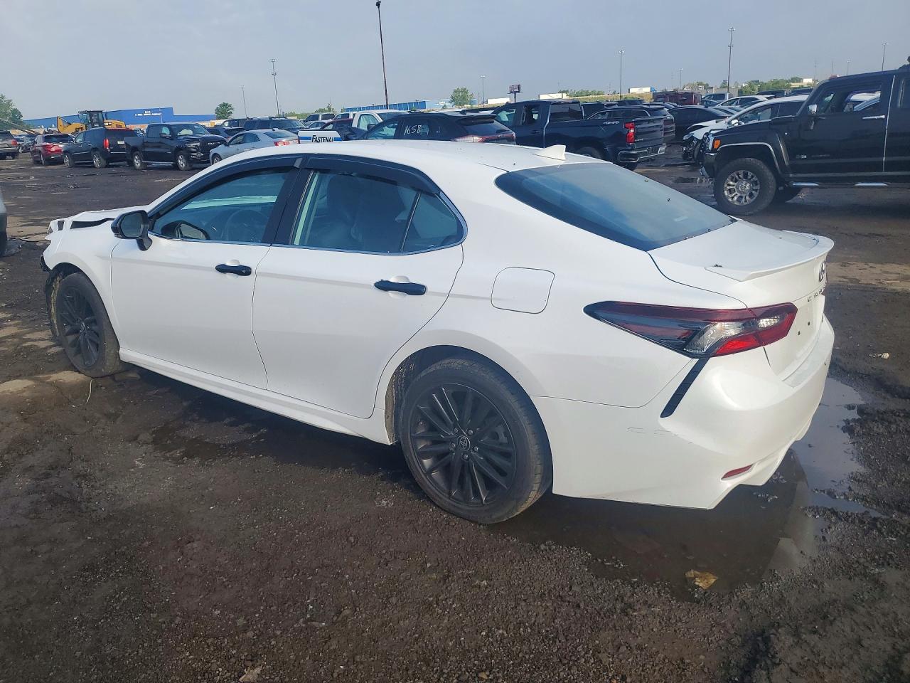 2024 TOYOTA CAMRY SE — снимка 2