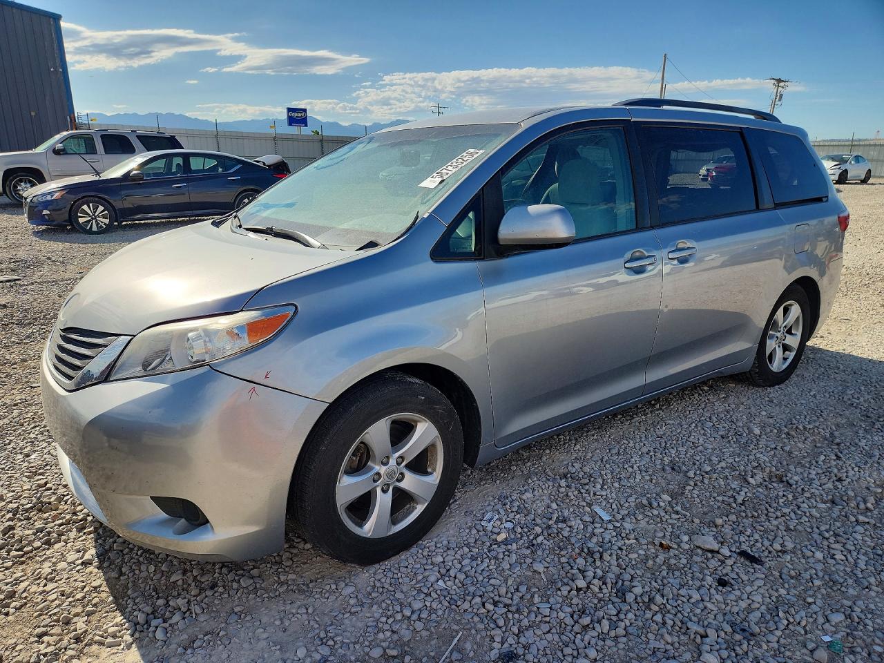 2015 TOYOTA SIENNA LE