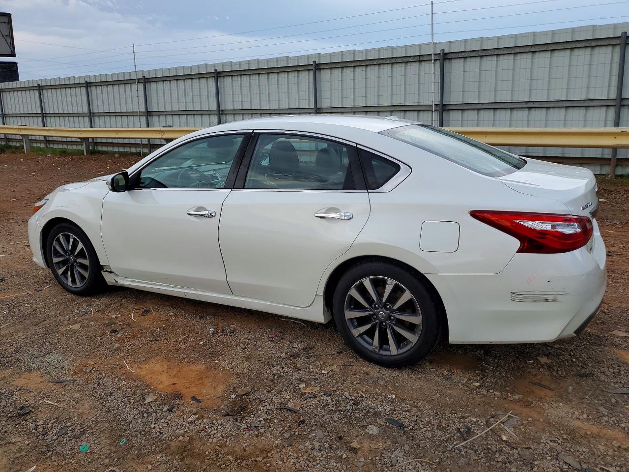 2017 NISSAN ALTIMA 2.5 SL — снимка 2