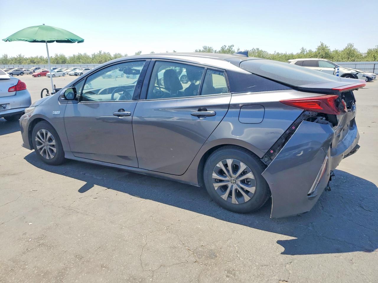 2020 TOYOTA PRIUS PRIME LIMITED — снимка 2