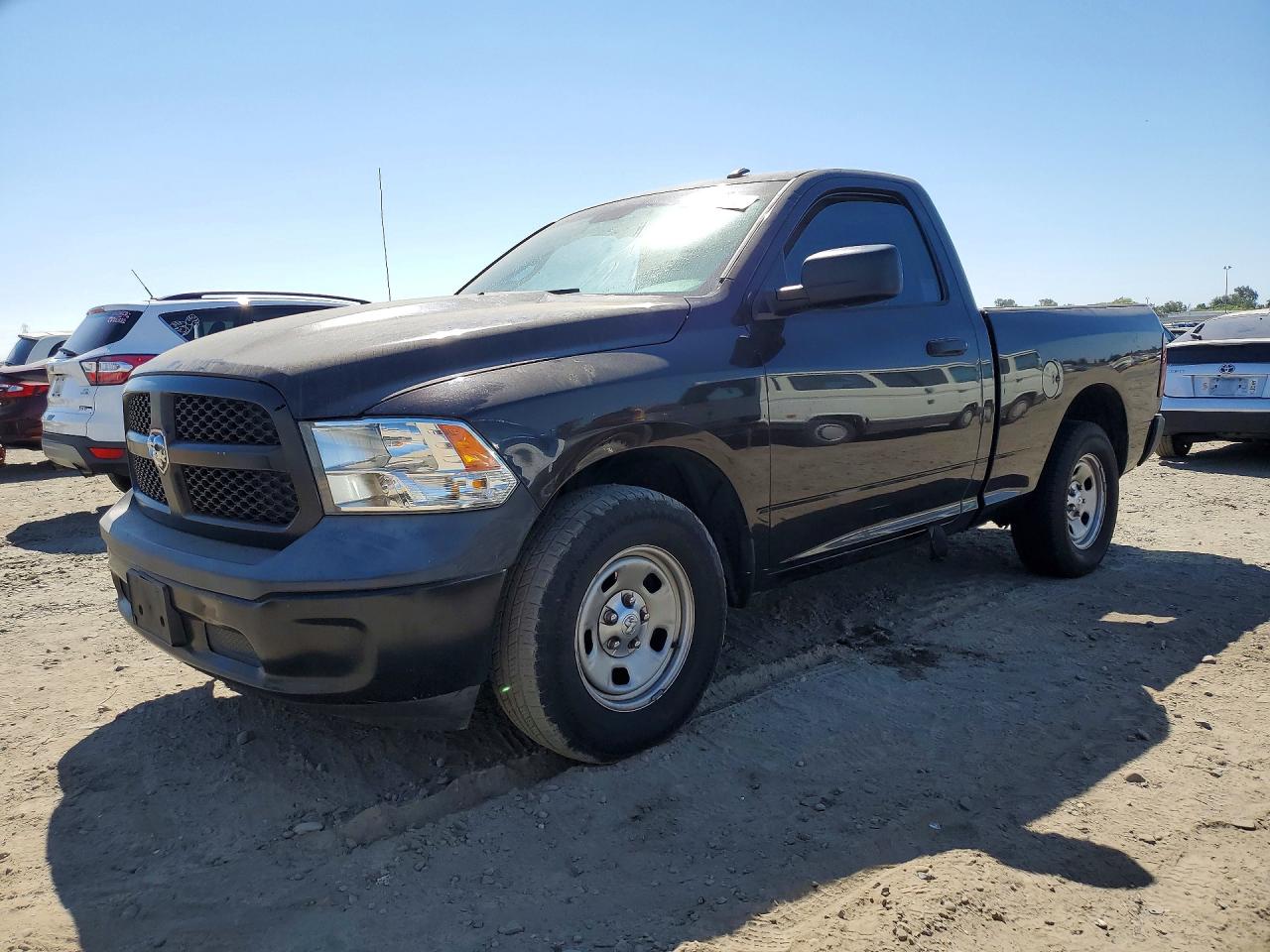 2016 RAM 1500 ST