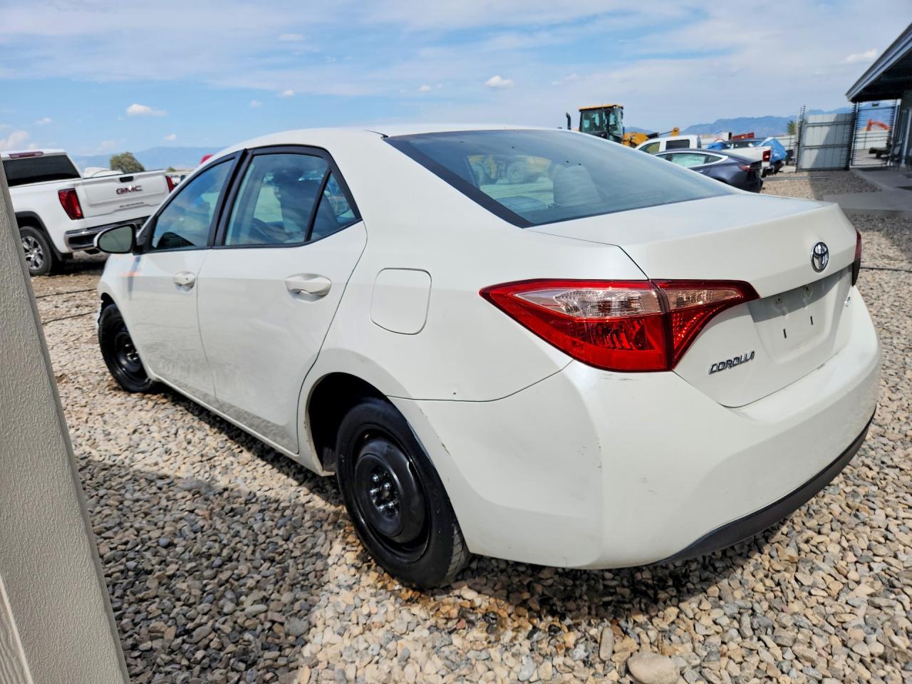 2018 TOYOTA COROLLA LE — снимка 2
