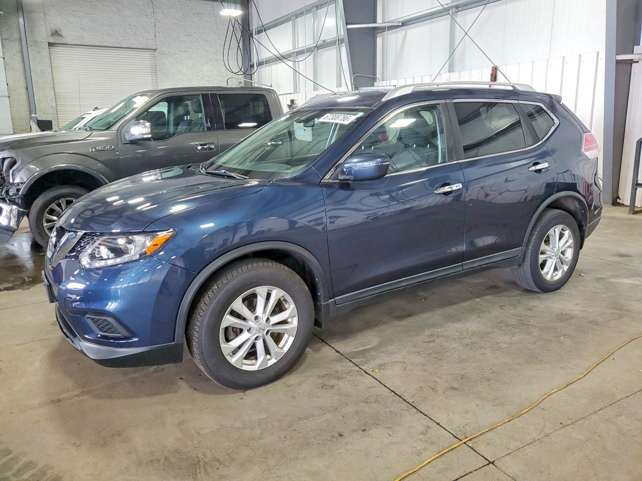 2016 NISSAN ROGUE SV